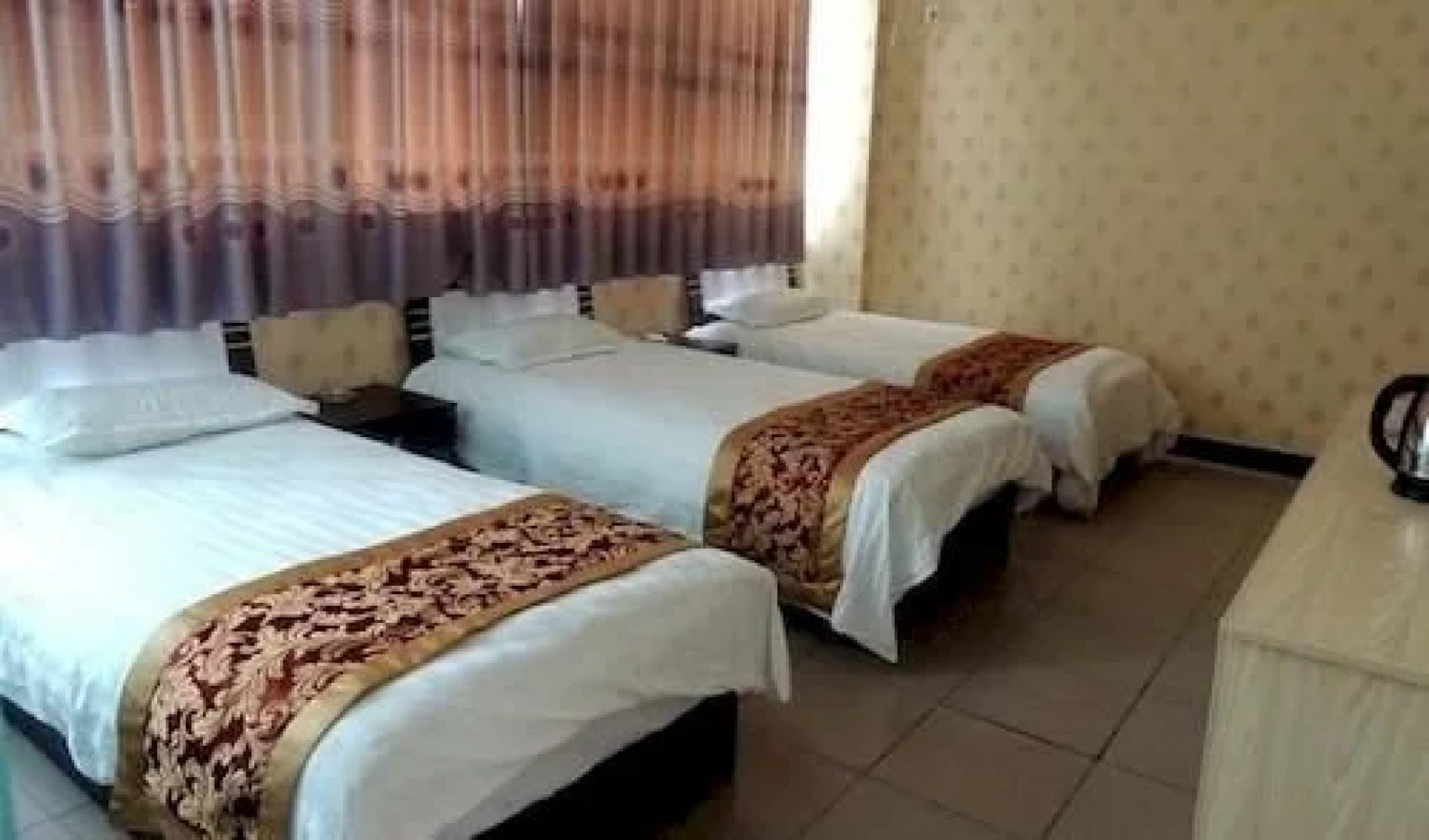 Xincheng Express Hotel Luoyang Railway Station