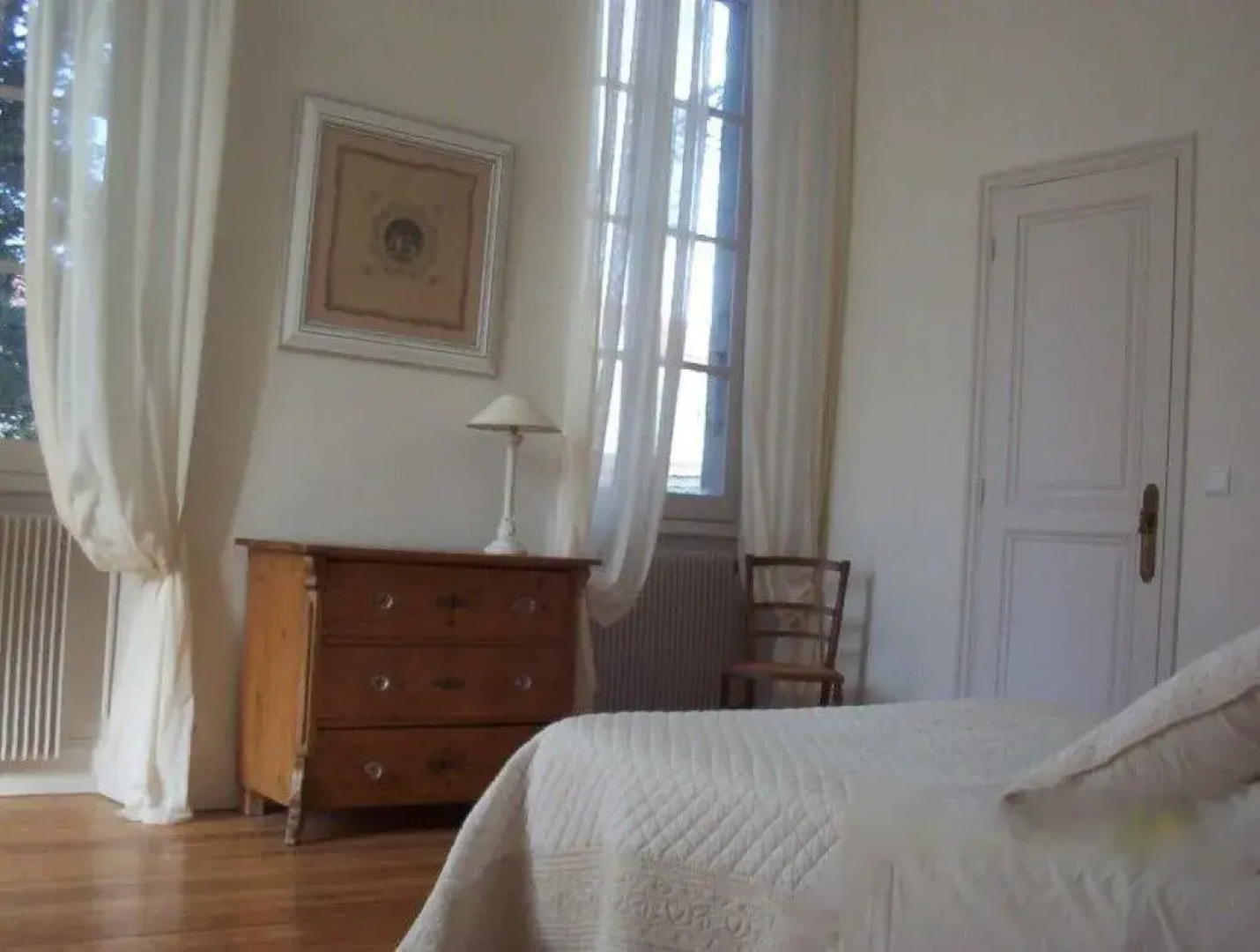 Les Cdres Chambres Dhotes