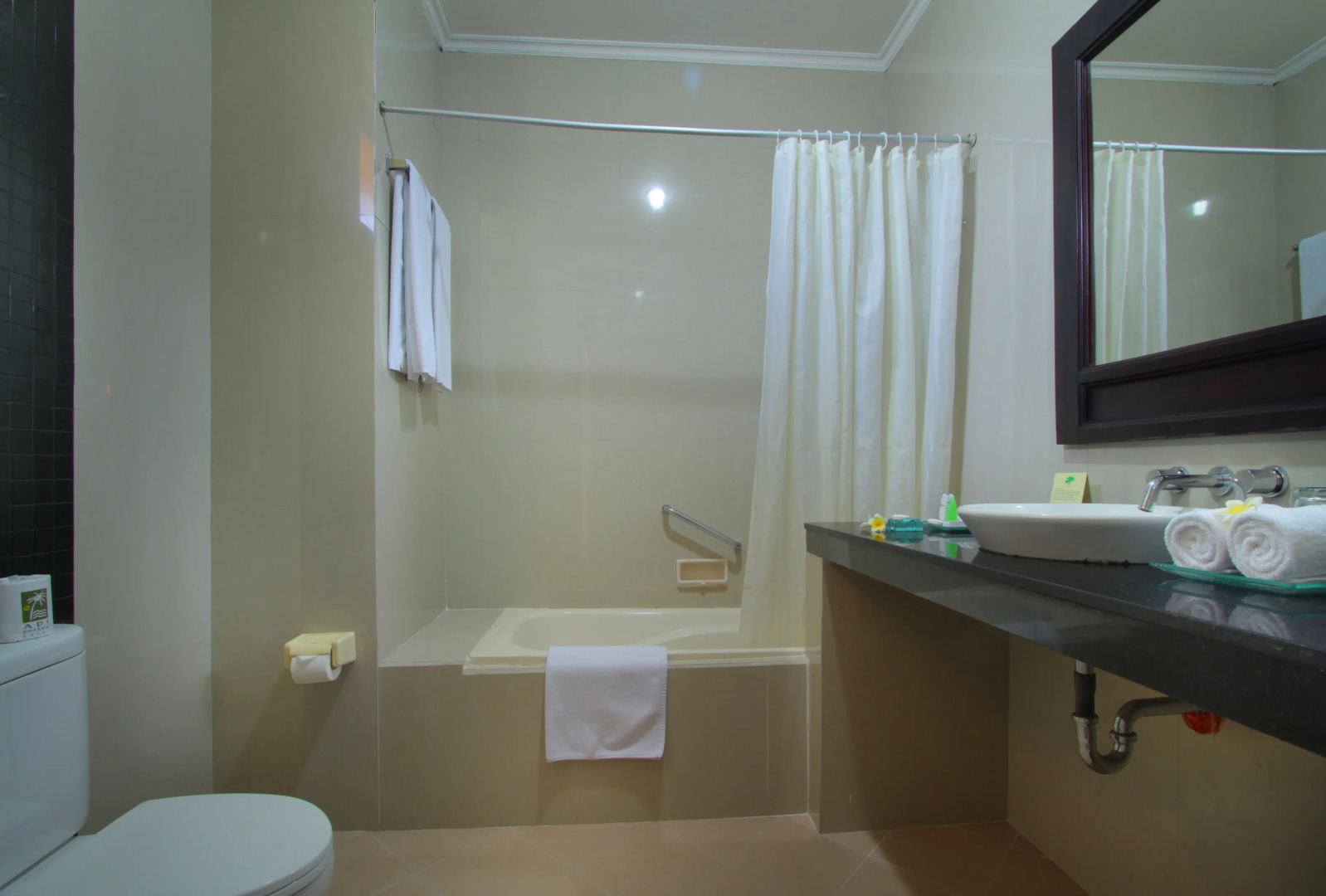 Adi Dharma Hotel Legian