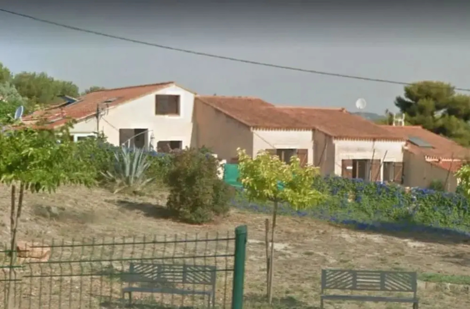 Studio in Sanary-sur-mer, With Wonderful Mountain View - 1 km From the Beach