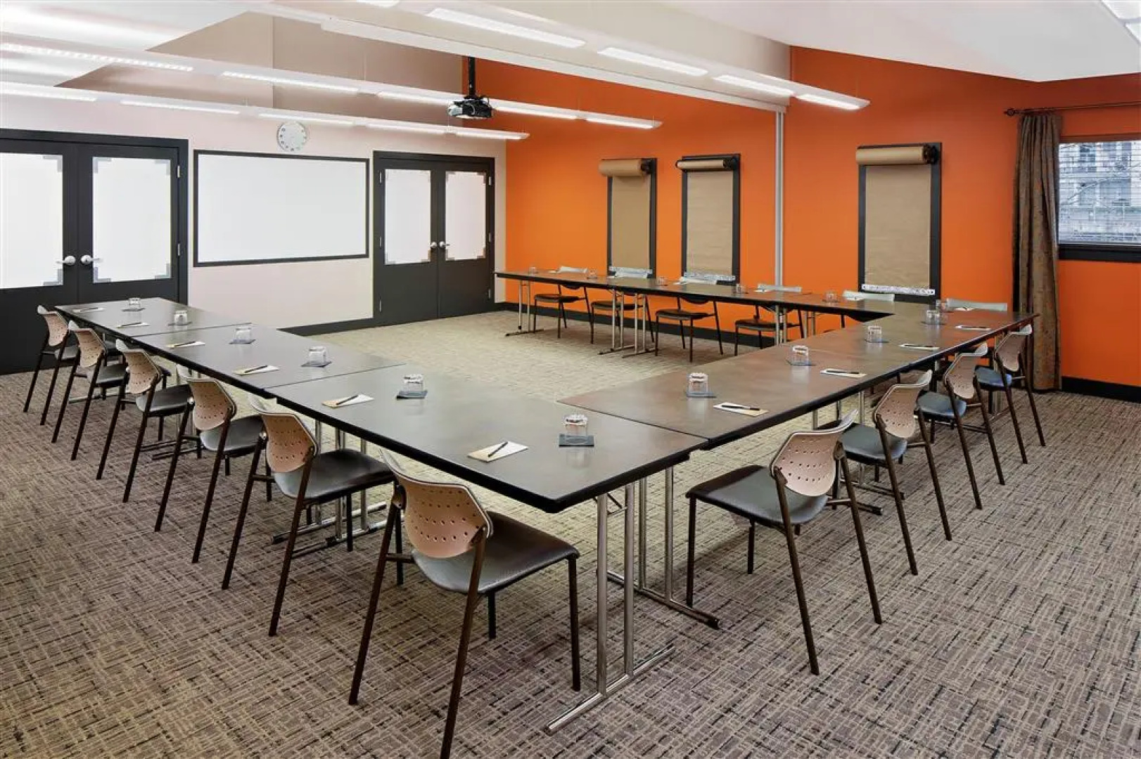 Chrysalis Inn & Spa Bellingham, Curio Collection by Hilton