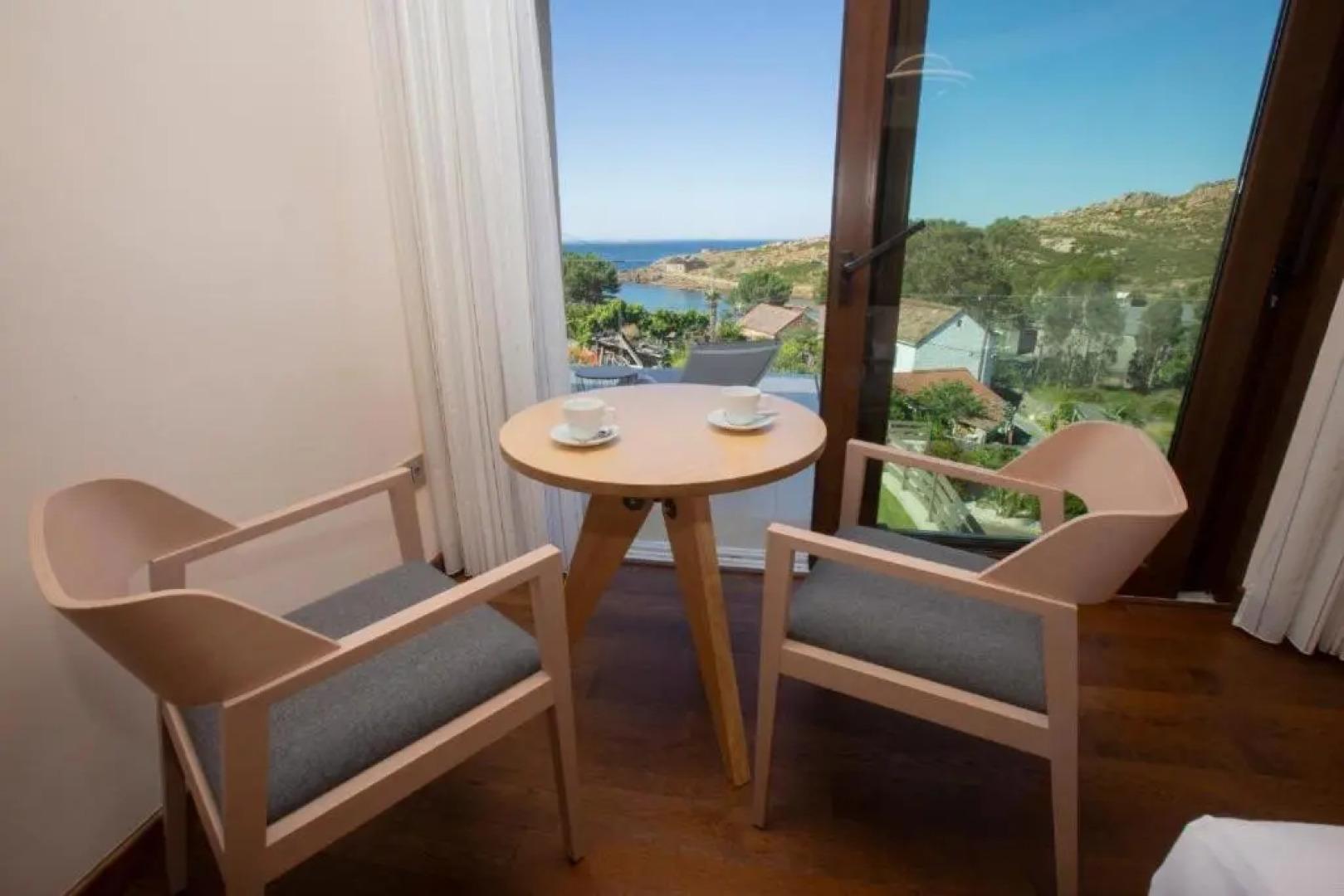 A Ballenera de Caneliñas