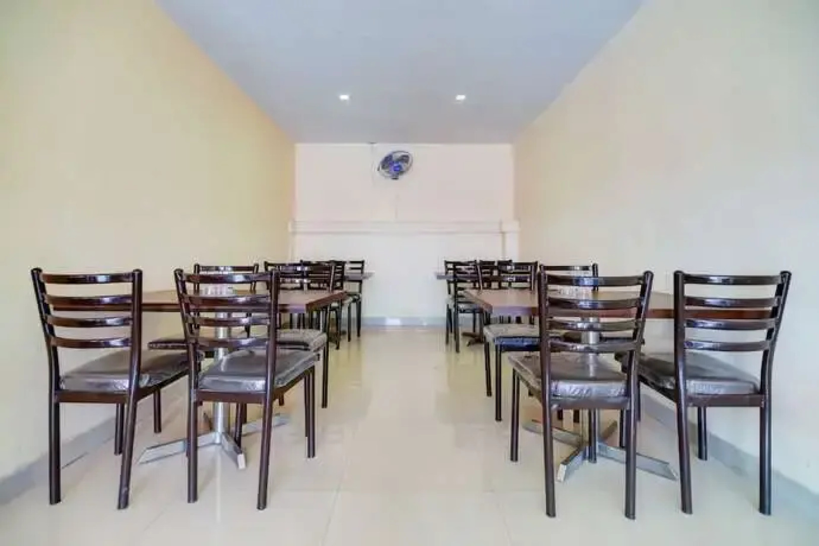 FabExpress Comfort Executive