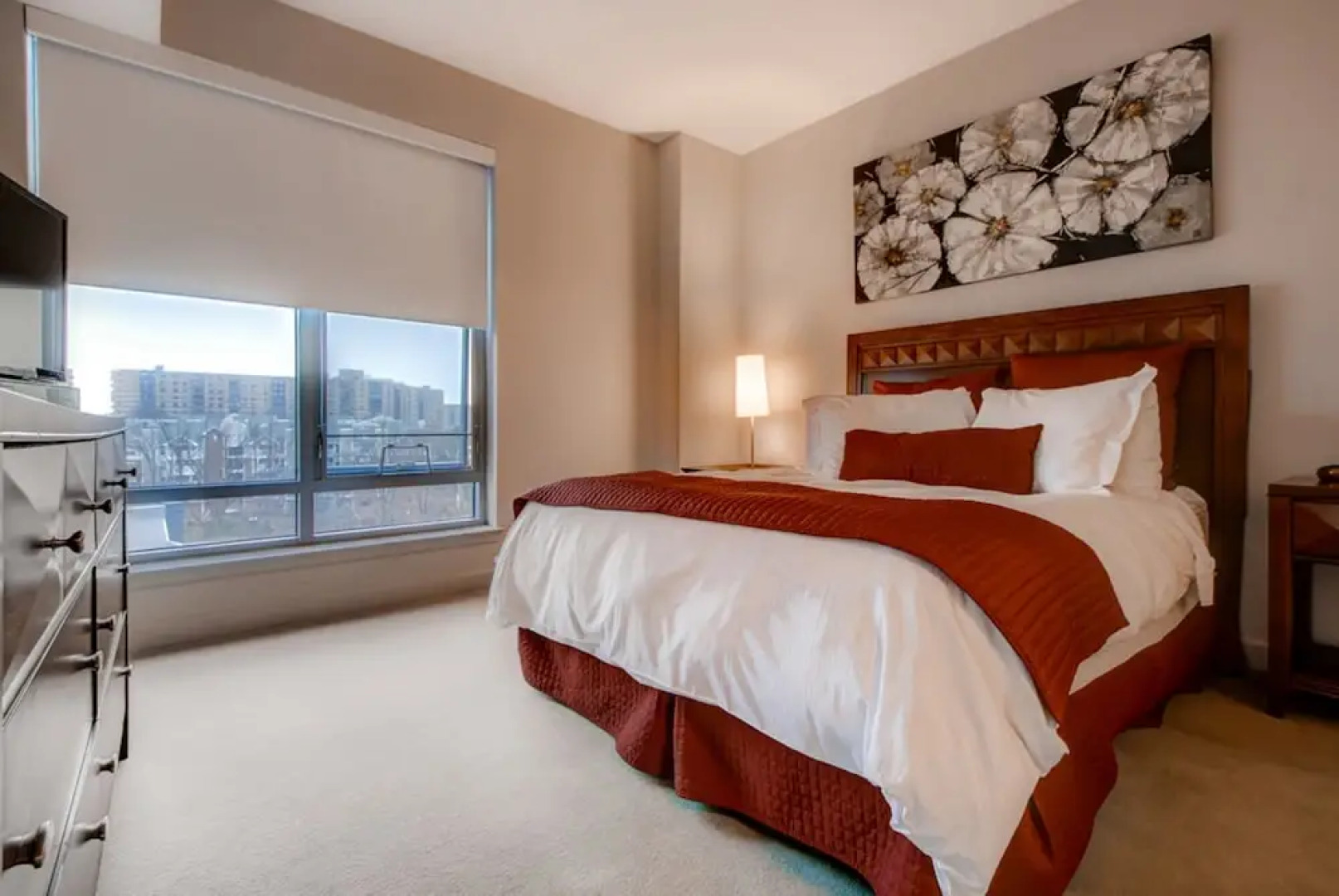 Global Luxury Suites at Harbor East