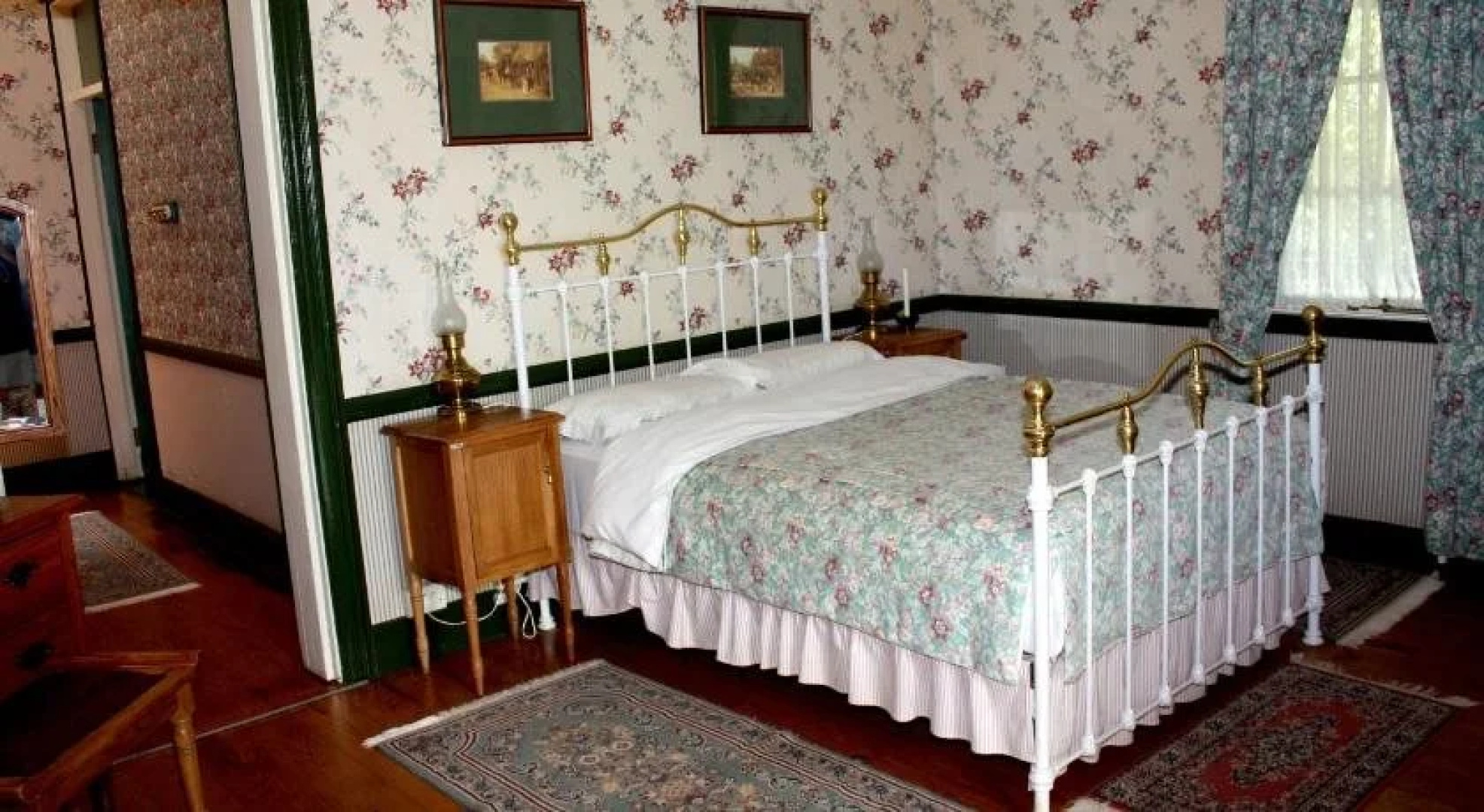 The Royal Hotel