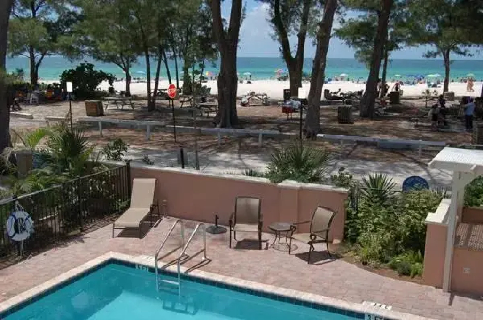 Alamanda Villa on Holmes Beach