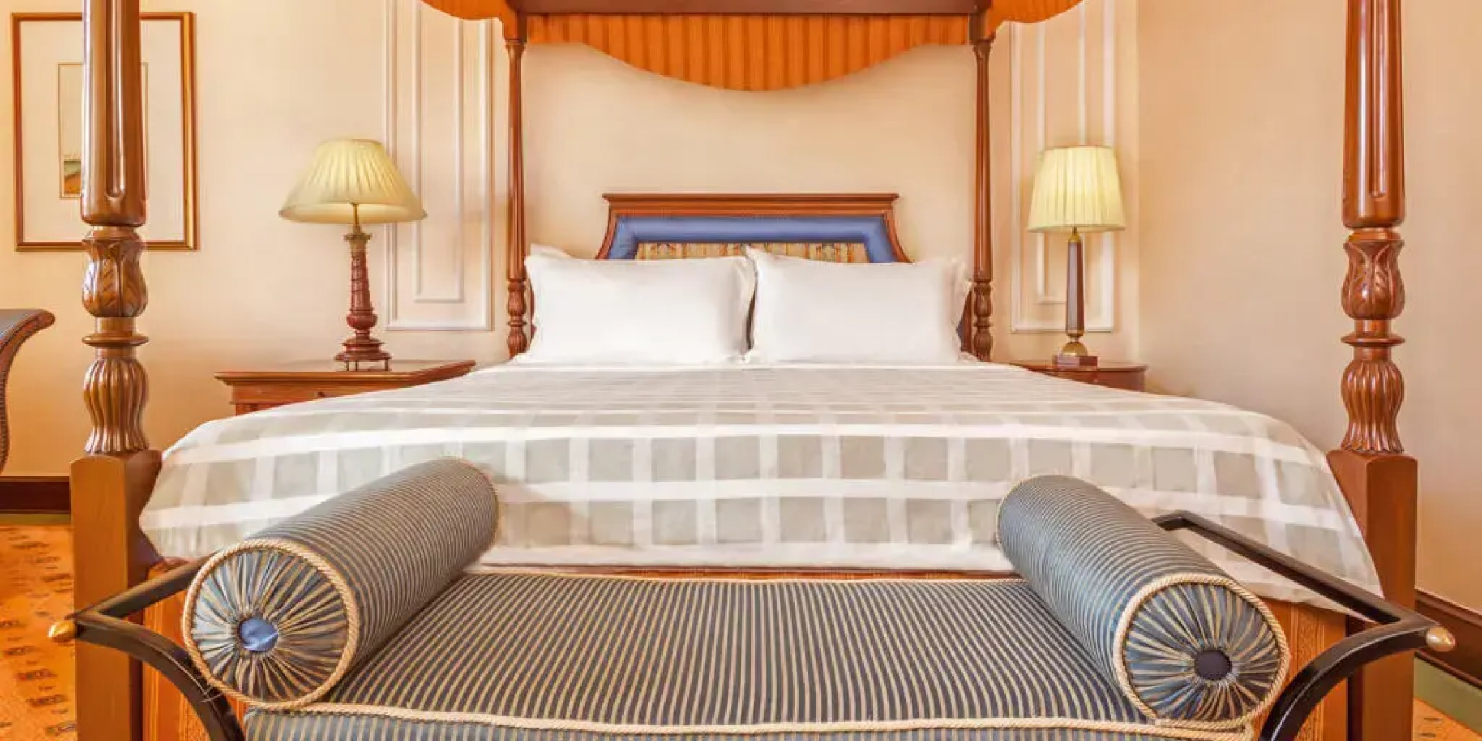 The Oberoi Grand Kolkata Hotel