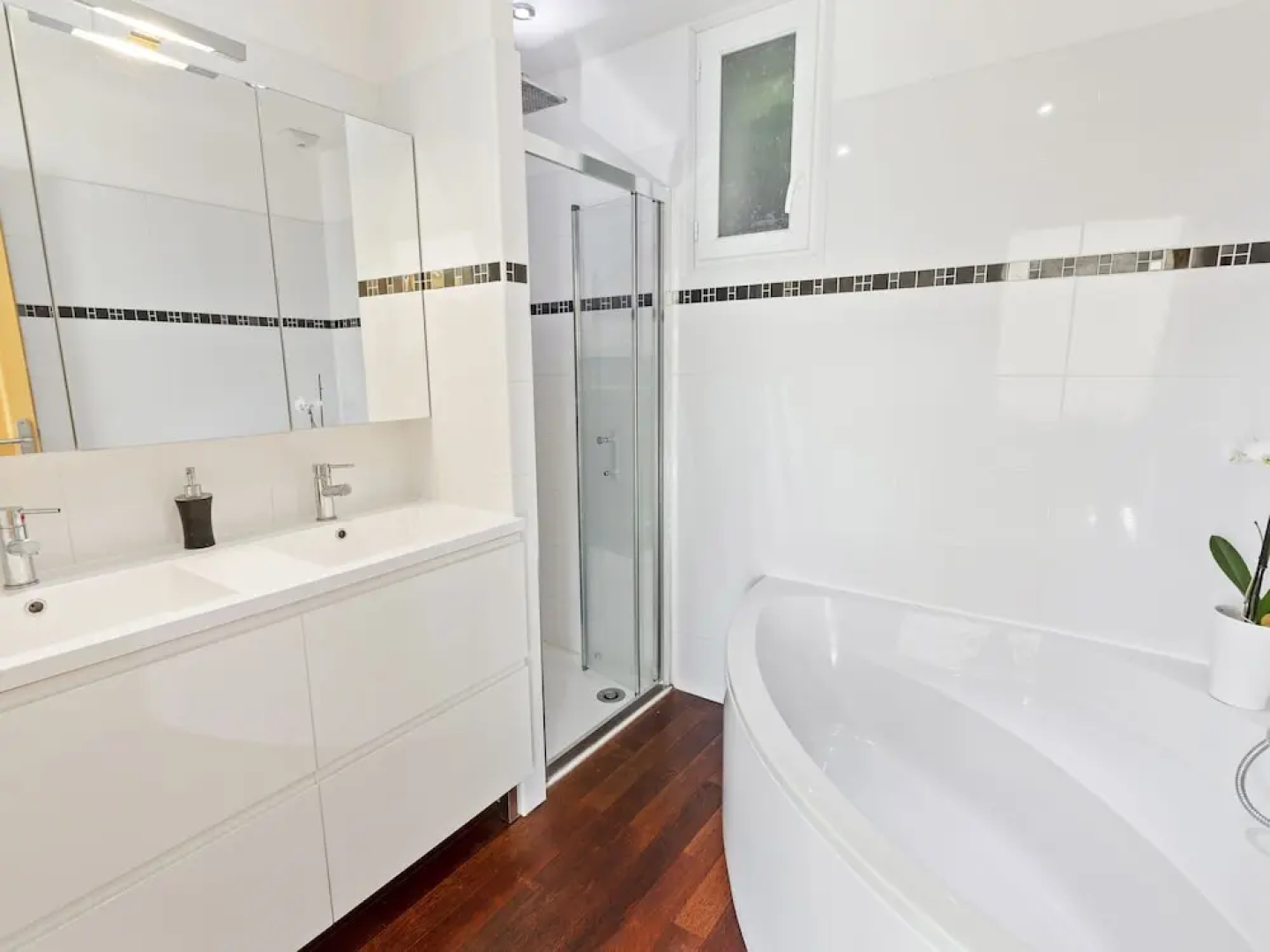 Detached house with private pool, 4 km from the medieval town of Brignoles