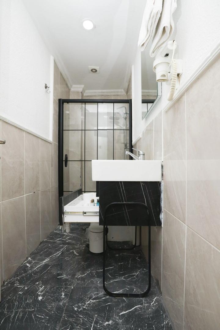 La Pera Suites
