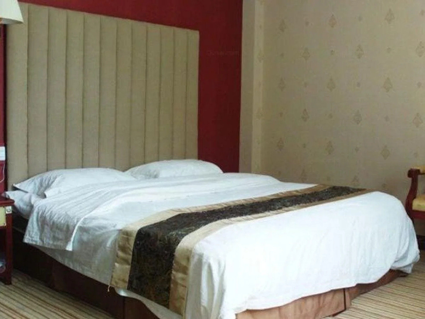 An e Courtyard Hotel Jiu Zhai Gou Branch