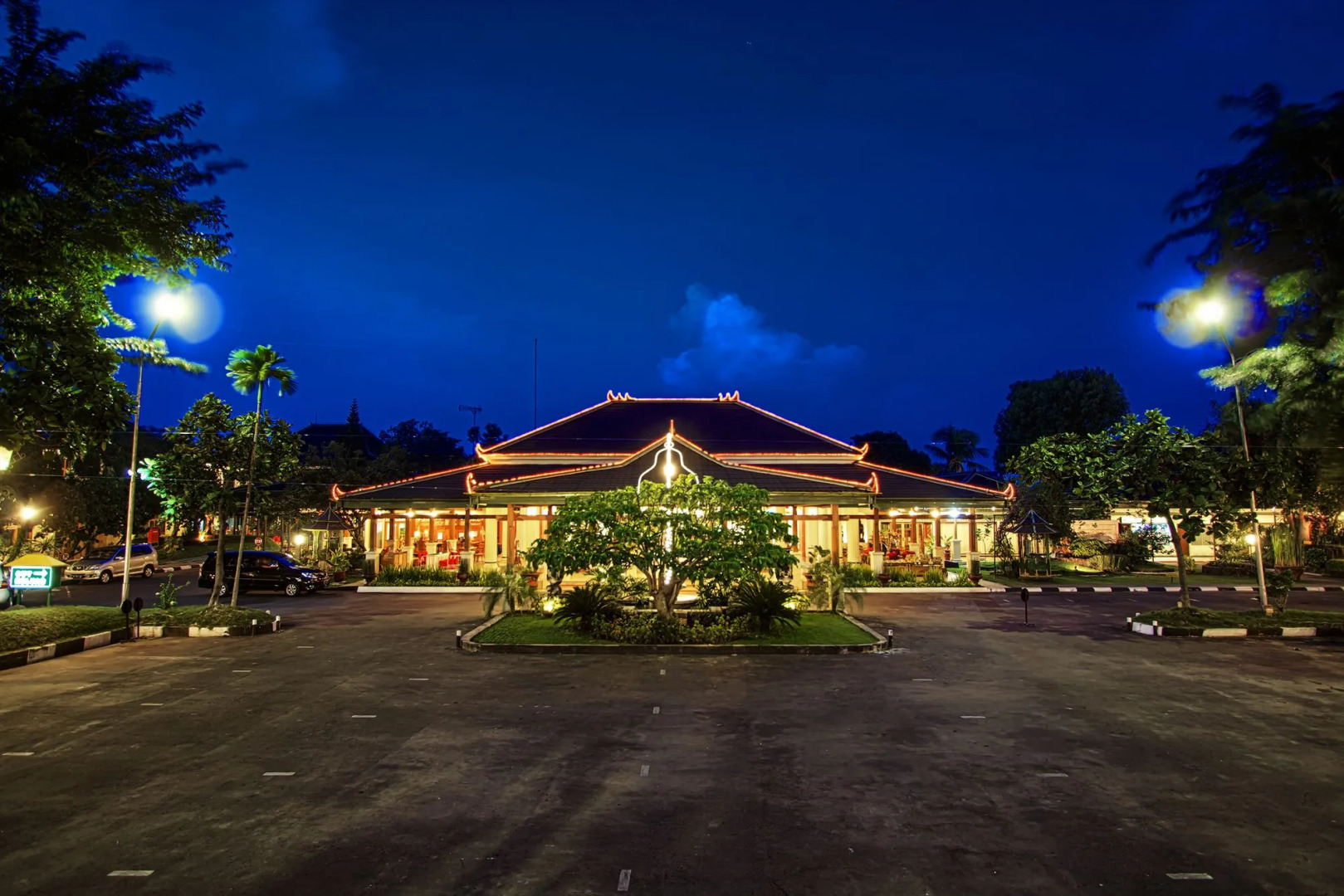 Kusuma Sahid Prince Hotel