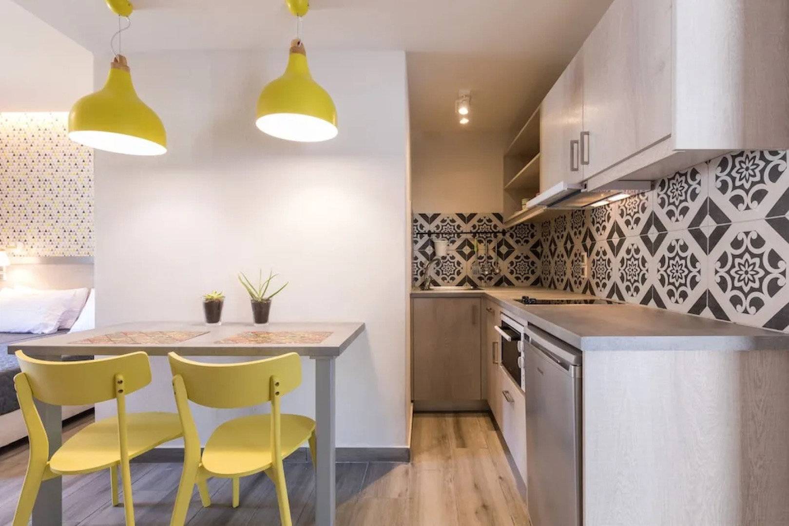 Ipsos Beach Studios By Konnect