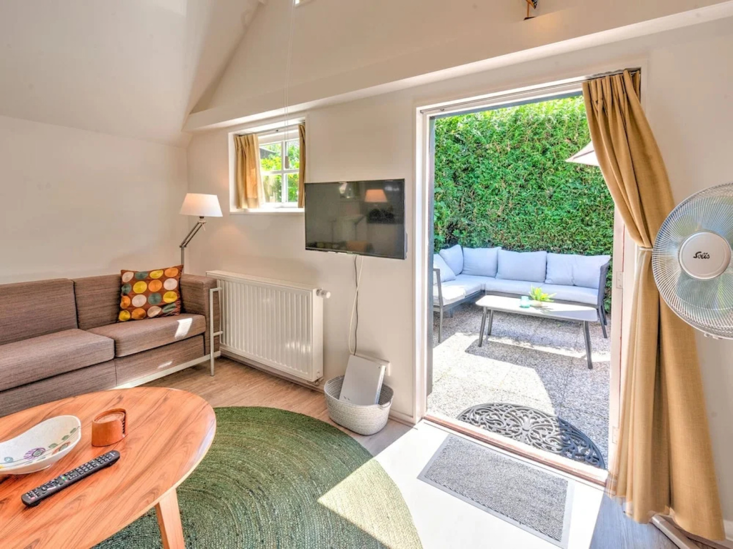 Modern Holiday Home in old Centre of Giethoorn With 2 Hours of Boat use