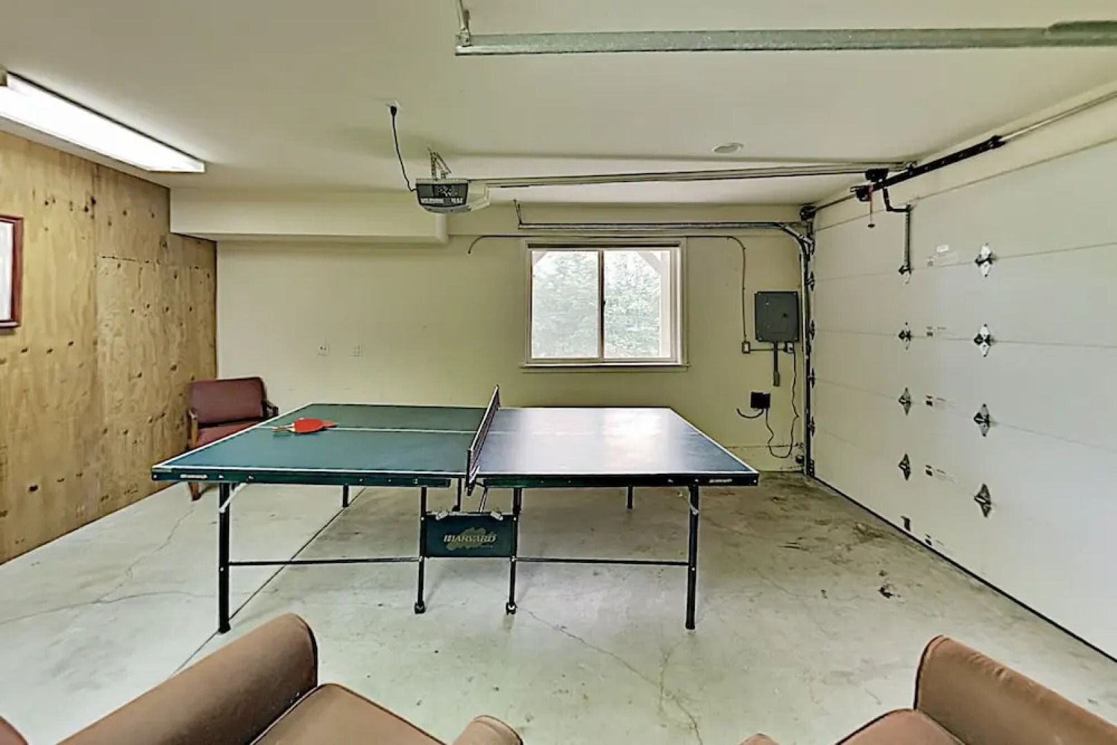 Bearfoot Lodge - Lake-view Escape W/ Private Decks 4 Bedroom Home