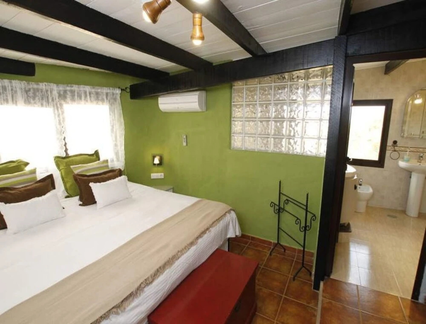 Room in San Bartolome - 104381 by MO Rentals