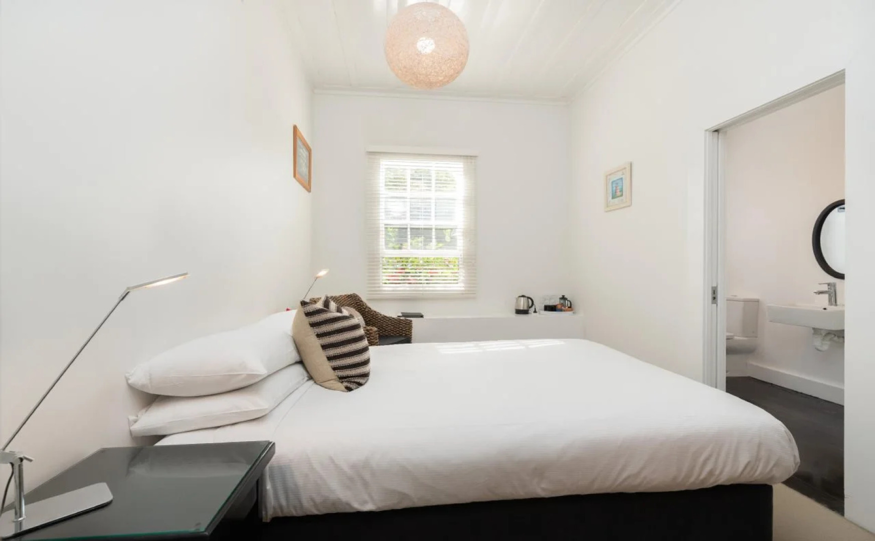 The Old Oak Boutique Hotel