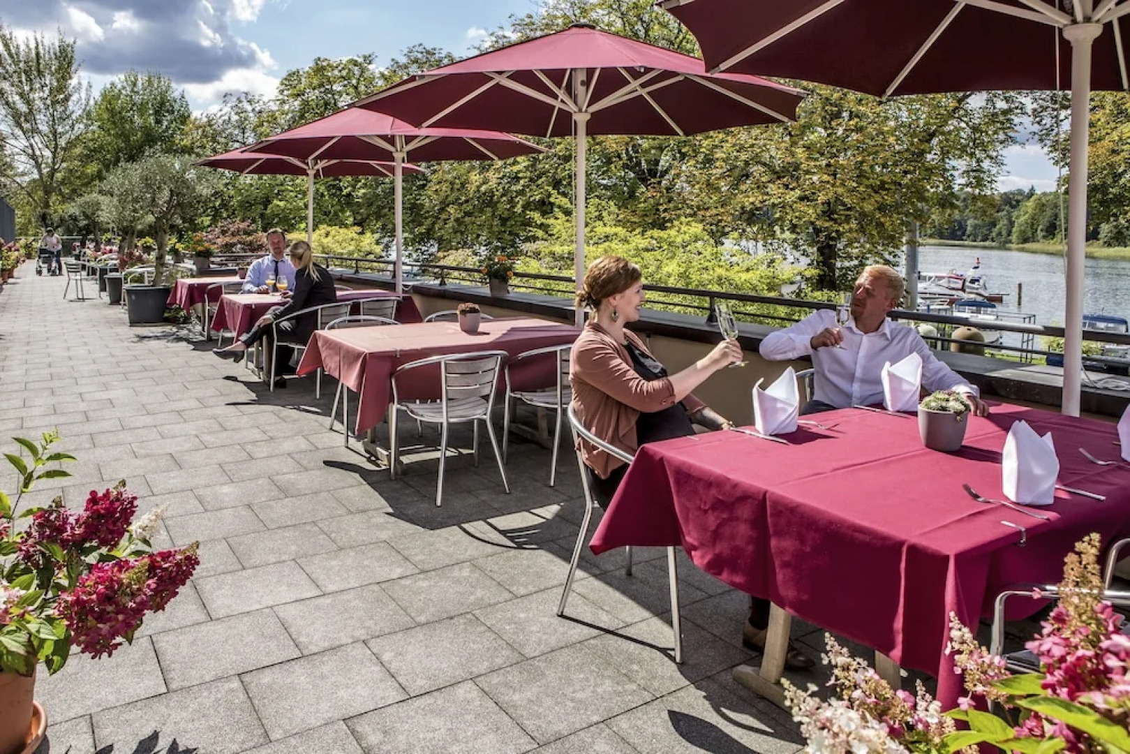 HausRheinsberg Hotel am See