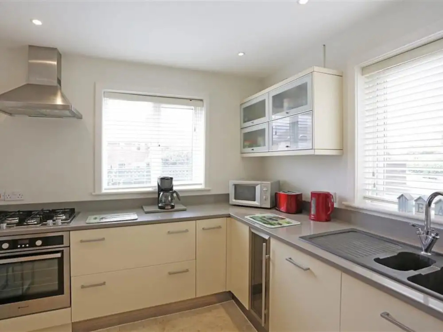 Modern Holiday Home in Aldeburgh Near Beach