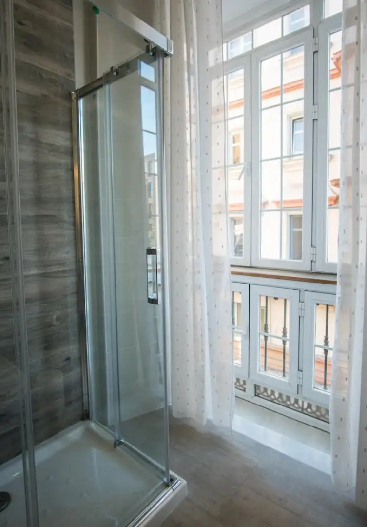 The Lights City Rooms