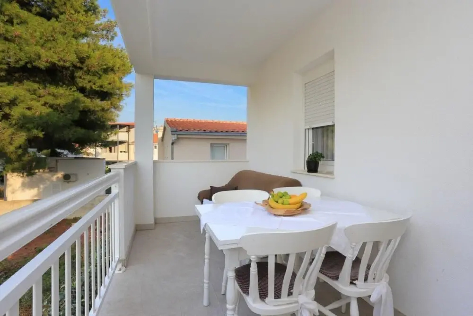 Lias - With Restaurant - A6 Prvi kat