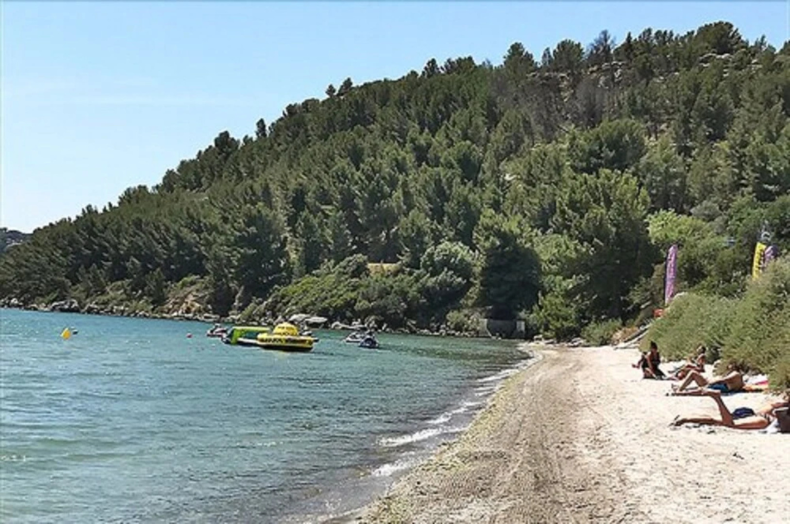 Camping Le Vallon Des Cigales