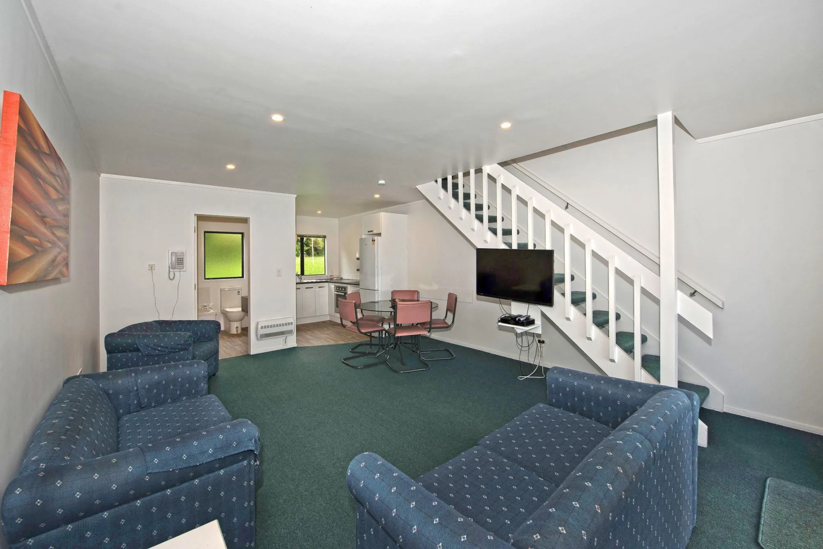 Camellia Court Motel