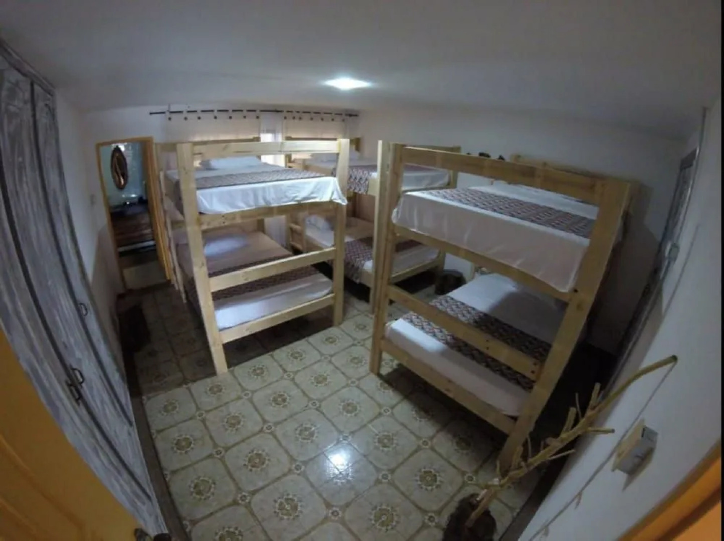 La Otra Mitad Hostel