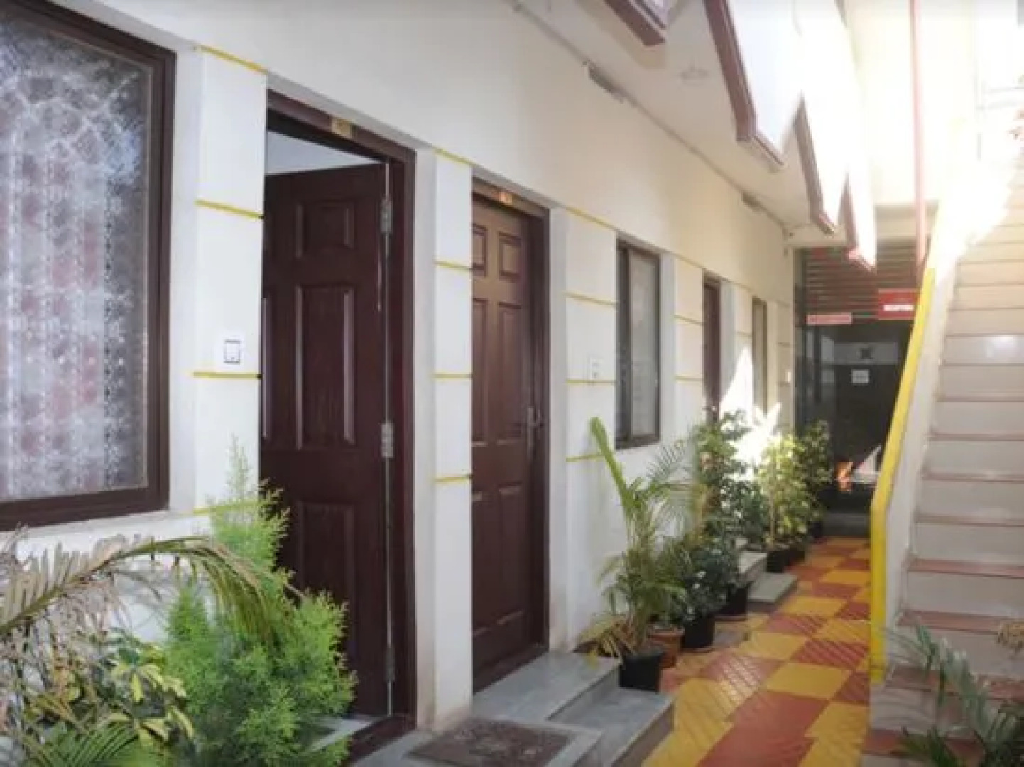 Navarathna Residency