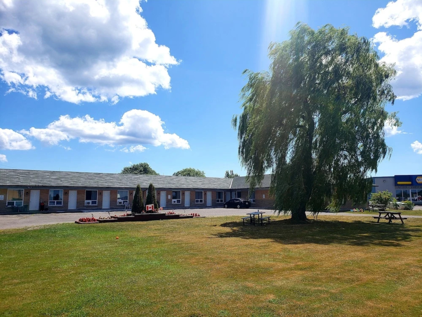 Hotel Port Colborne ON