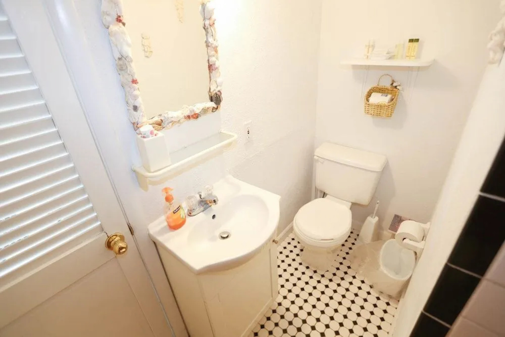 Atlantic House Bed & Breakfast