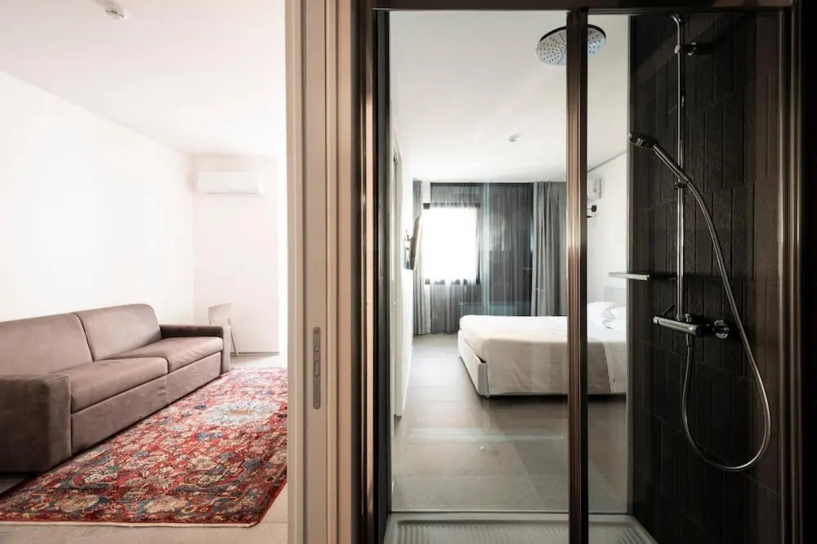 Alkamuri Posh Hotel Spa 105 Suite Superior