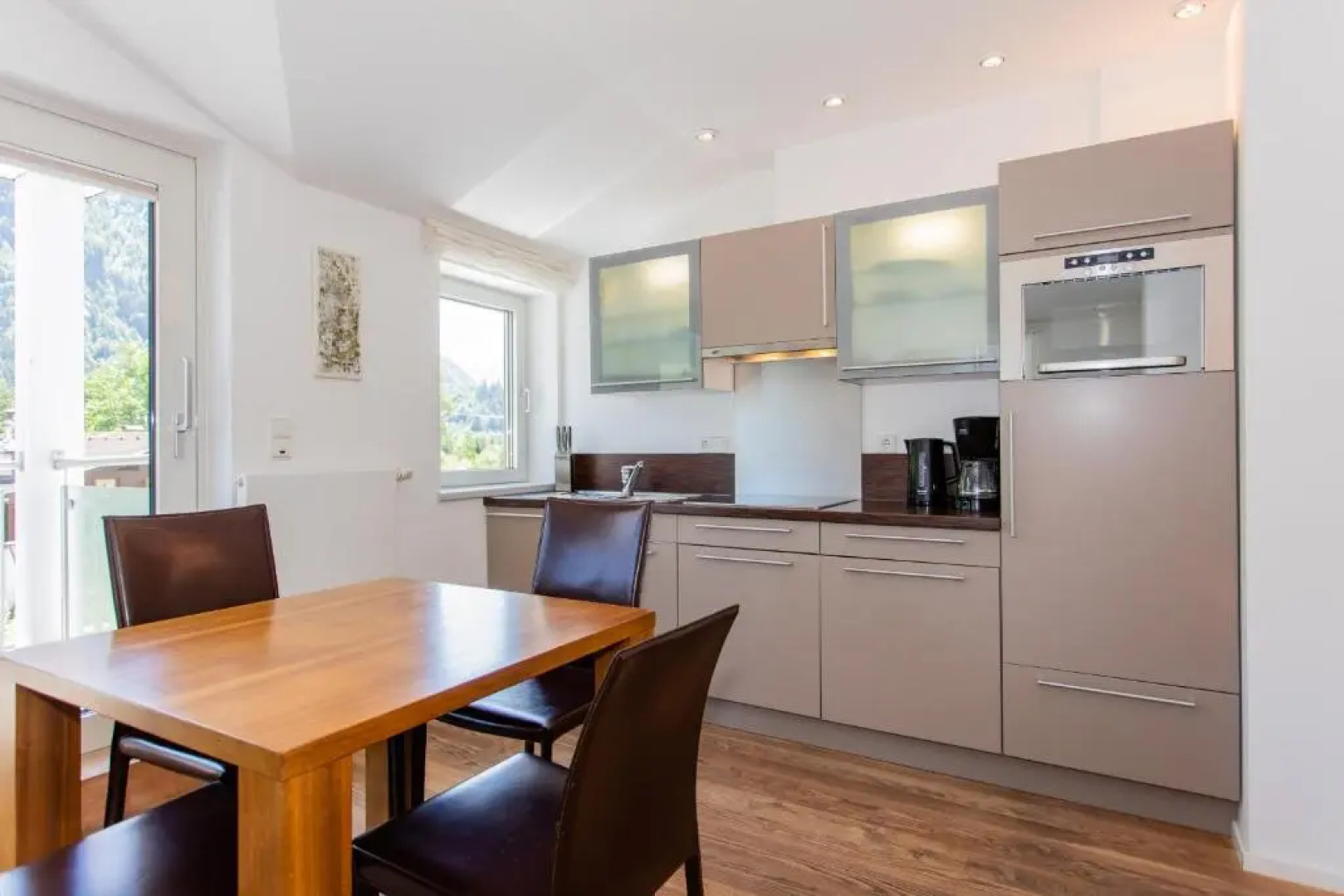 Apartment Kitz View 12 Top 6 - by Four Seasons Apartments