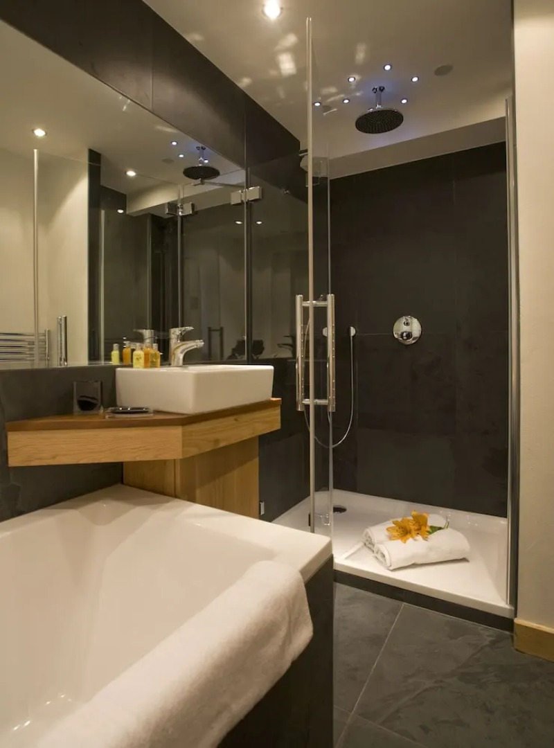 Chalet Cree - Haute Collection