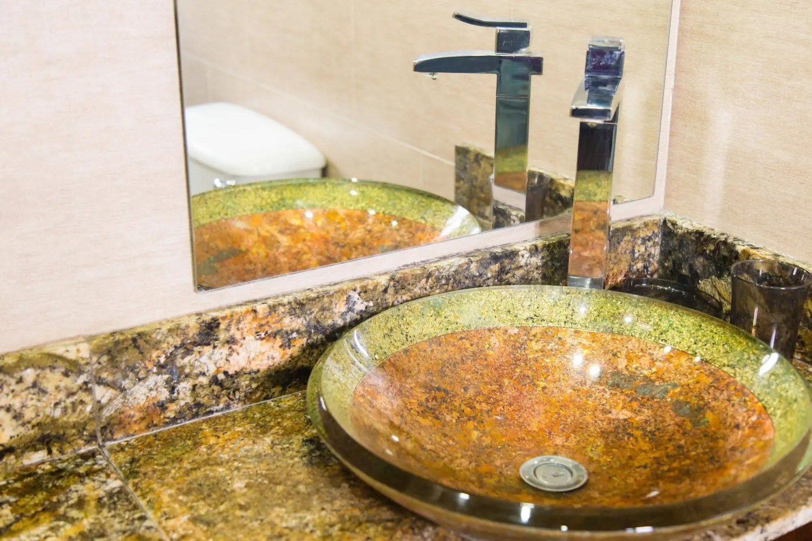 New Kingston Apartment at The Palms