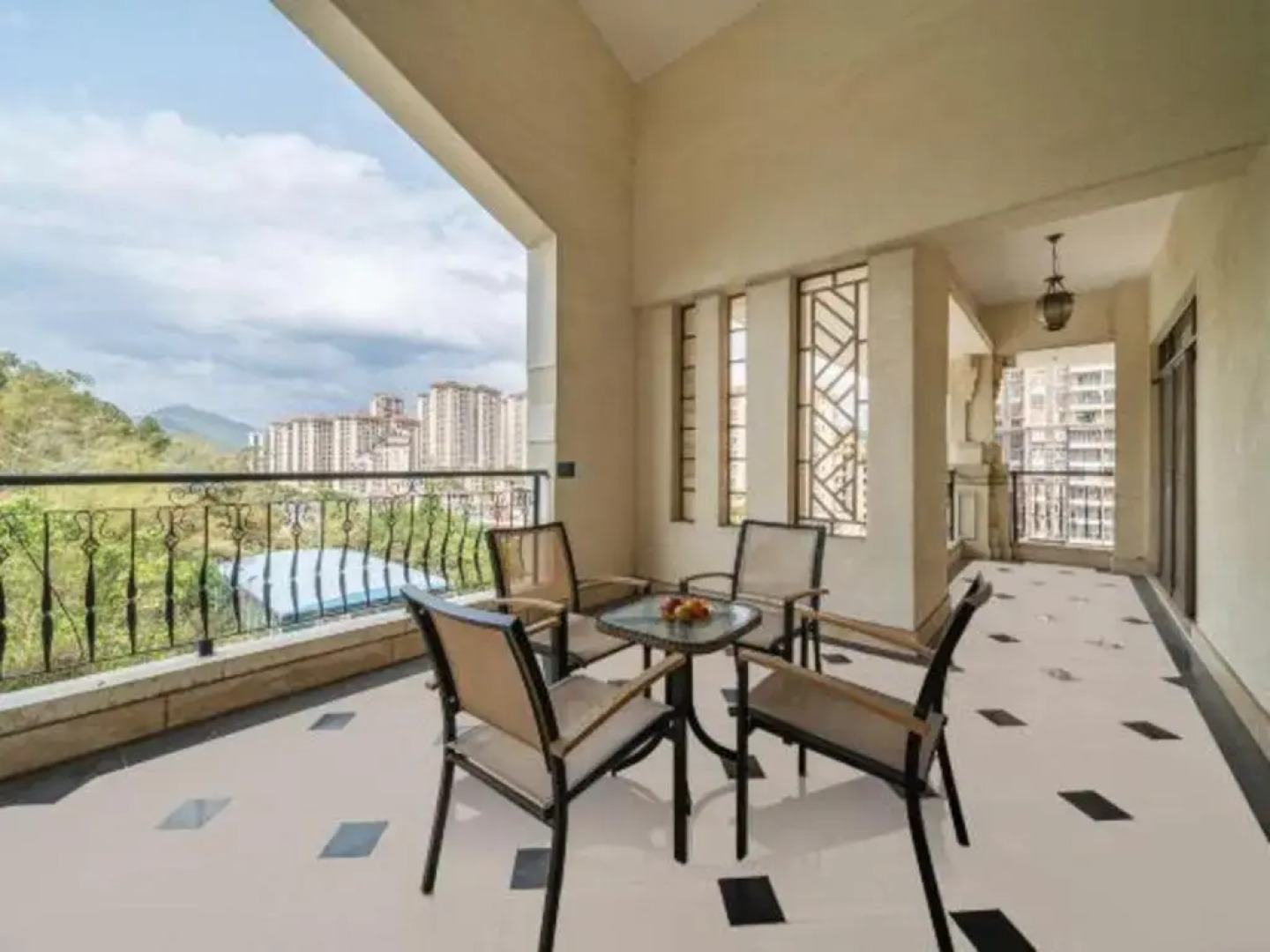 Country Garden Phoenix Hotel