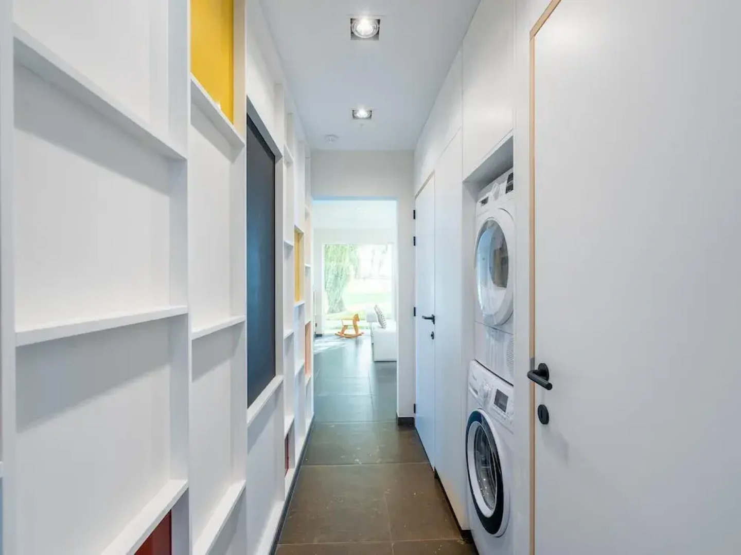 Peaceful Villa With Pond