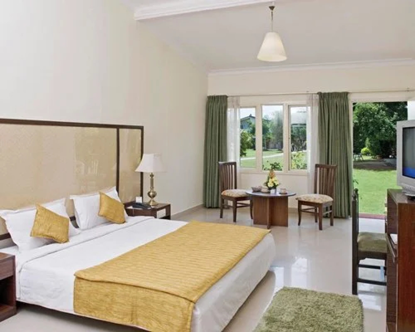 The Resort Country Club, Manesar