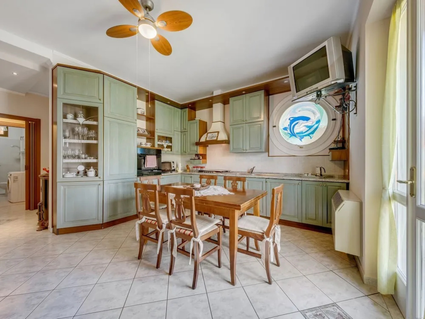 Traditional Apartment in Monte Isola near Lake Beach