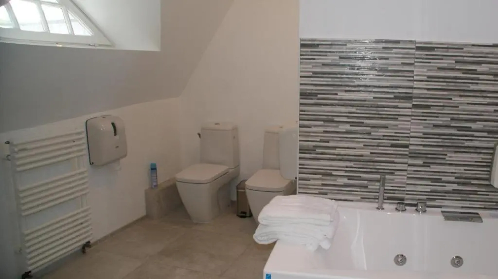 Chateau De Vaugrignon