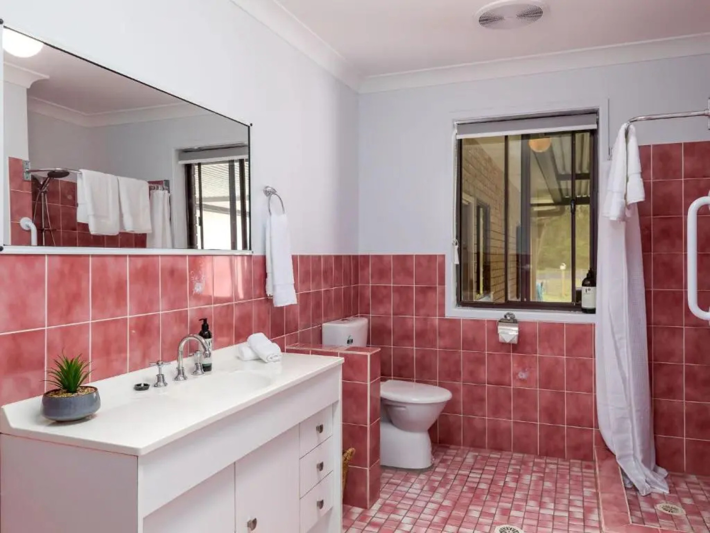 Moona Beach House Jervis Bay Rentals