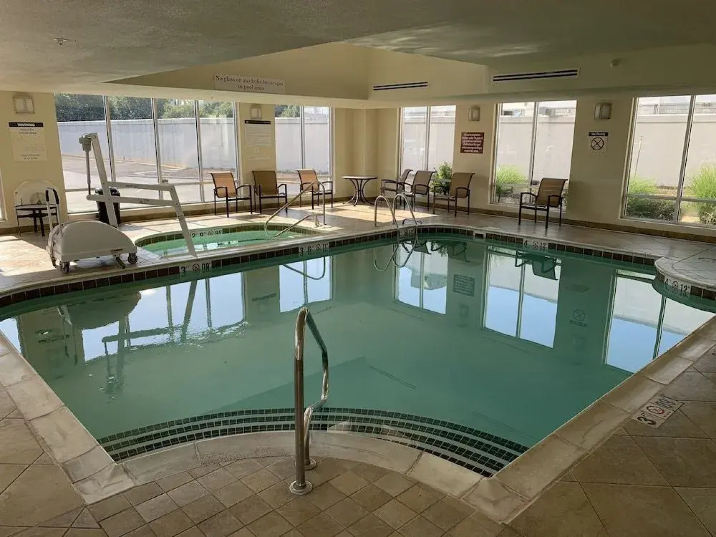 Sheraton Louisville Riverside Hotel