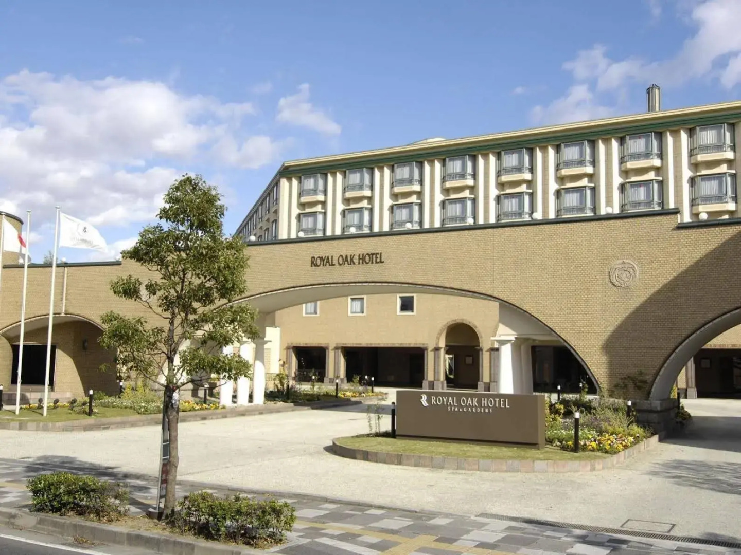 Royal Oak Hotel Spa & Gardens