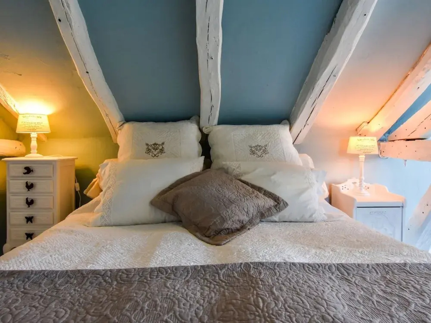 Renovated house with private swimming pool, close to Villefranche-du-Périgord.