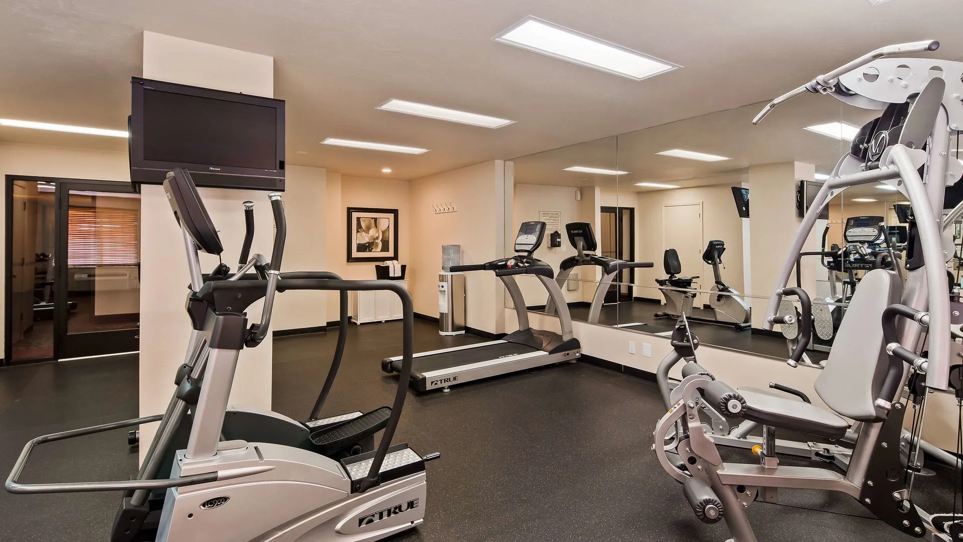 Wyndham Tucson Airport Hotel & Conference Center