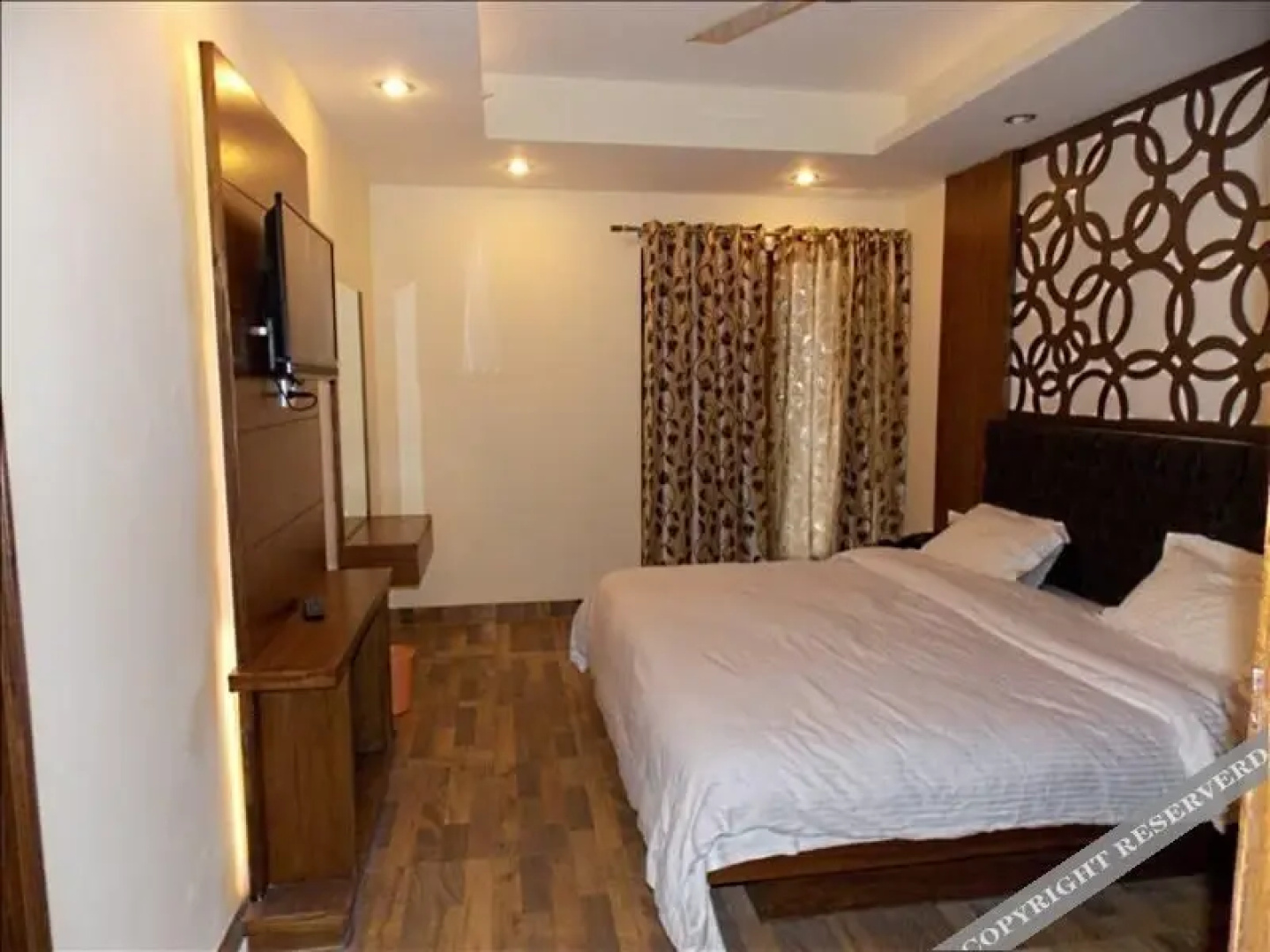 Valley View Hotel
