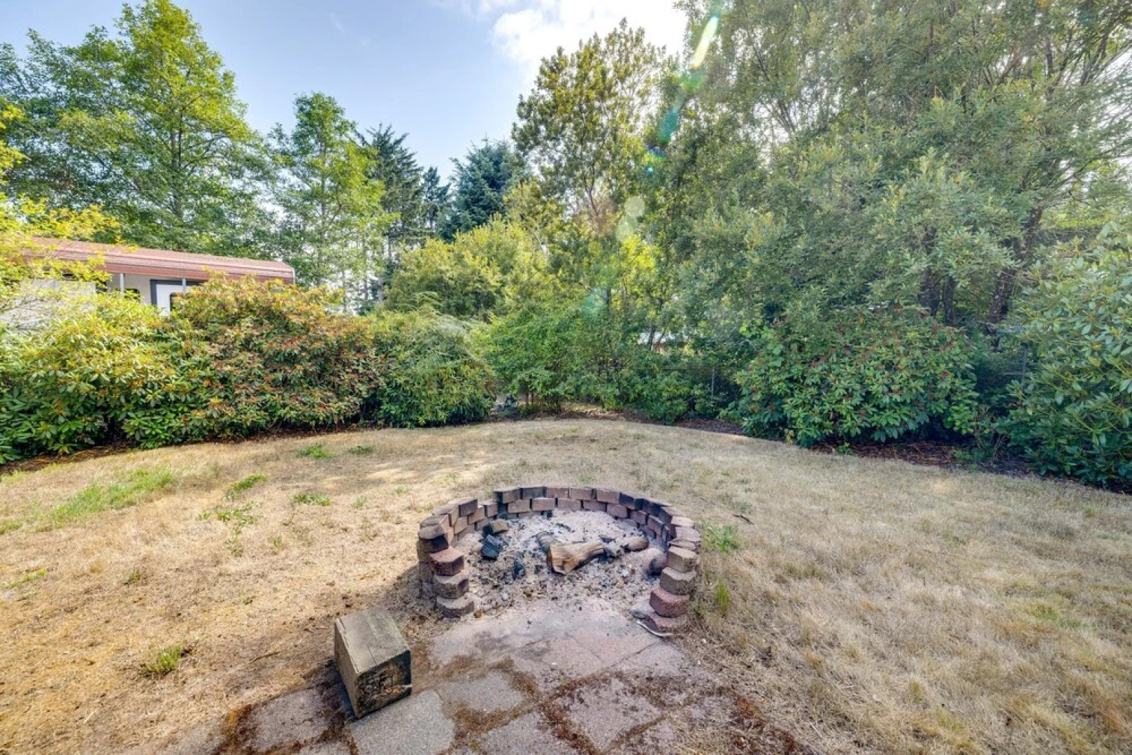 Pet-friendly Ocean Park Rental w/ Outdoor Fire Pit