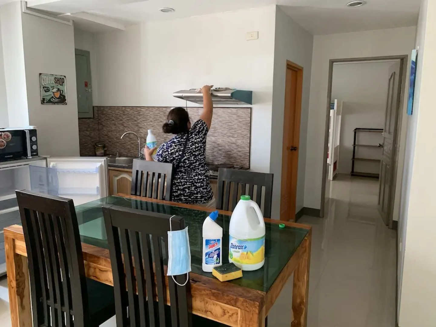 Beinte Singko de Marso Apartments