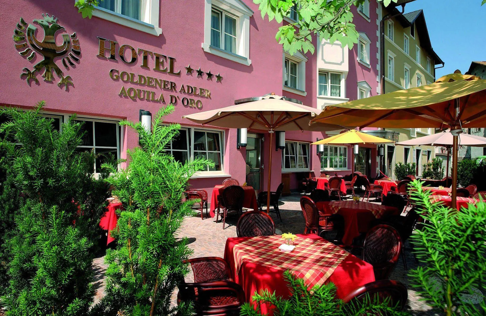 Cityhotel Goldener Adler B&B