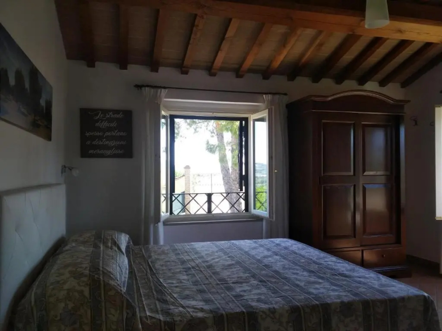 Villetta sui colli nelle Marche