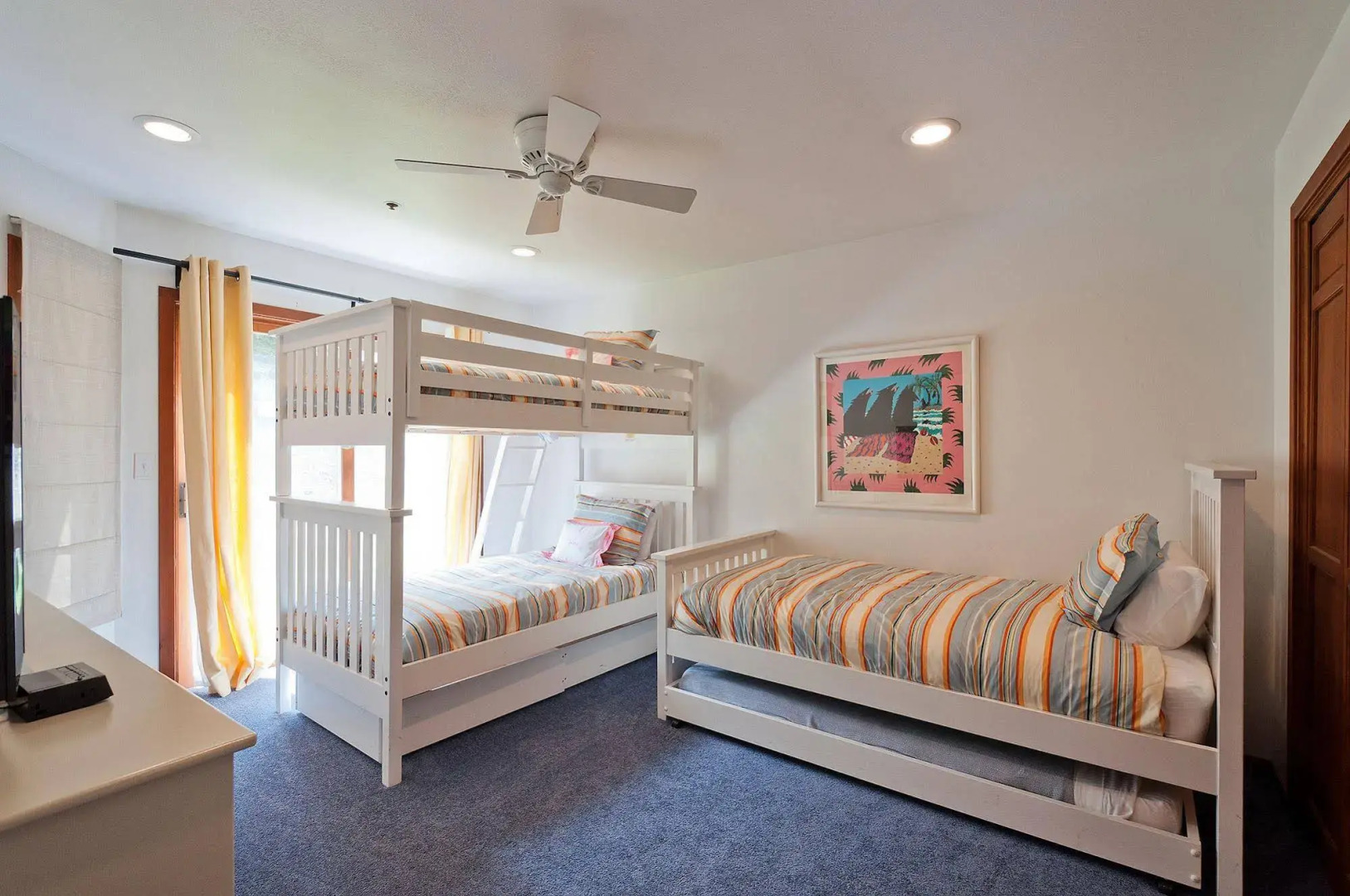 Lakeside Townhomes by Lespri Management